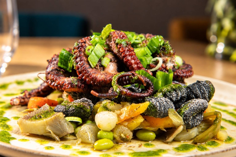 Le restaurant - Le Saint Antoine - L'Isle-sur-la-Sorgue - manger a L'ISLE-SUR-LA-SORGUE
